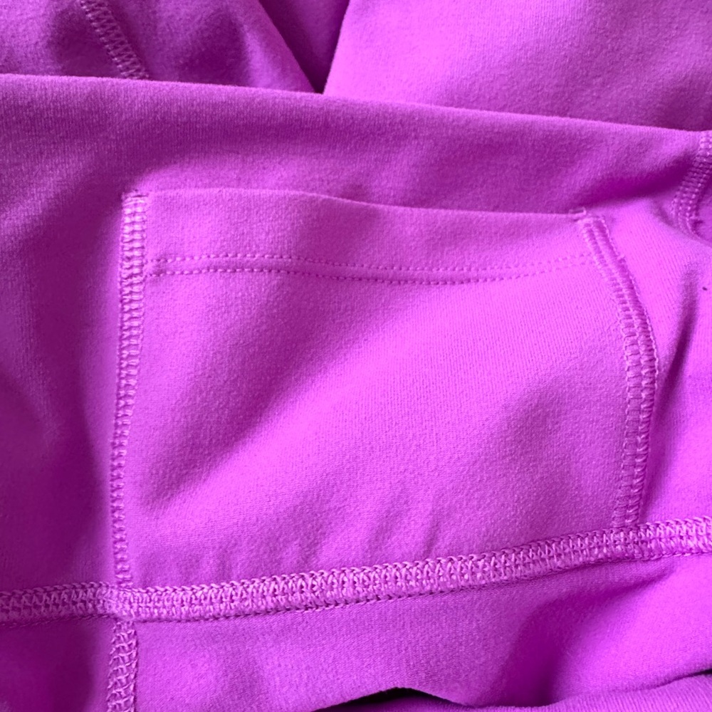On-The-Go PowerHold® Size Small High-Waisted Legging in Electric Orchid Neon - Picture 10 of 11